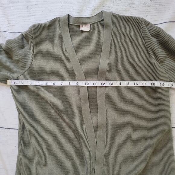 Chico's Size 2 US L Textured Tab-Sleeve Cardigan Olive Green Open Front Casual - Picture 5 of 8